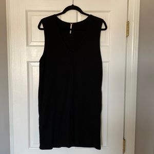 Free People Black V sleeveless shift dress